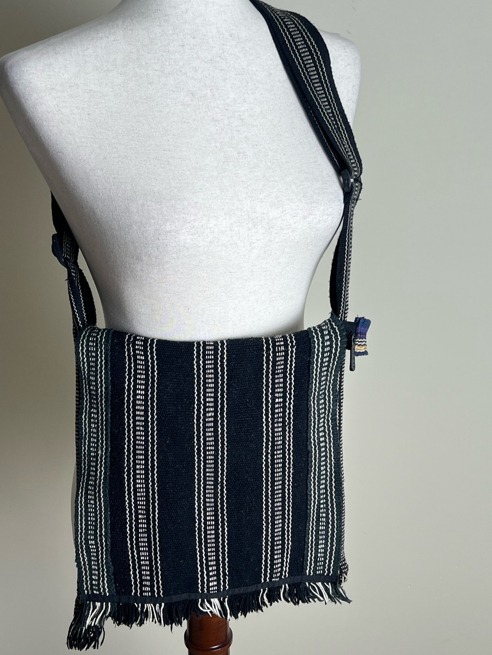 PEDER Nepal 100% Cotton Woven Crossbody Bag Black White Boho Fringe
